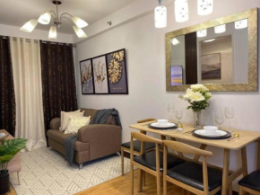 Jay's Condo @ Arrezo